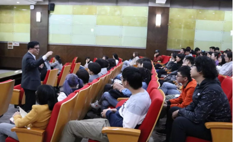 http://cic.xaiu.edu.cn/__local/C/83/BD/65099A2ACFF49353A98E252EA16_704CC987_87950.png