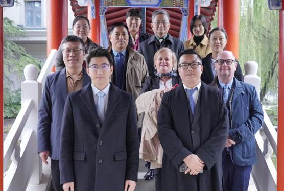https://xaiu.edu.cn/__local/D/8B/87/635849512EC01D6D9DAC1FACA00_5AE720D2_FFAF6.jpg